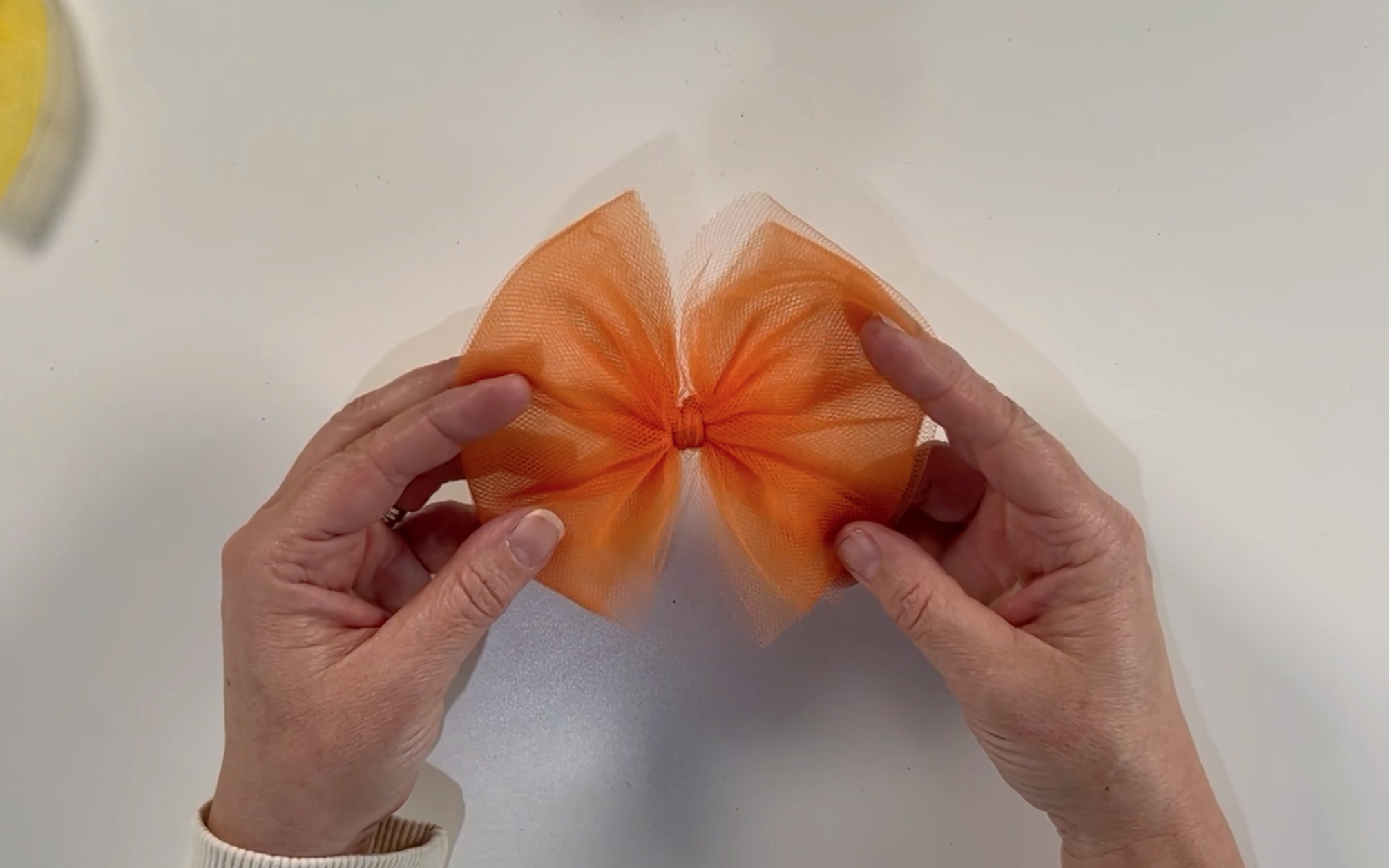 The completed tulle bow.