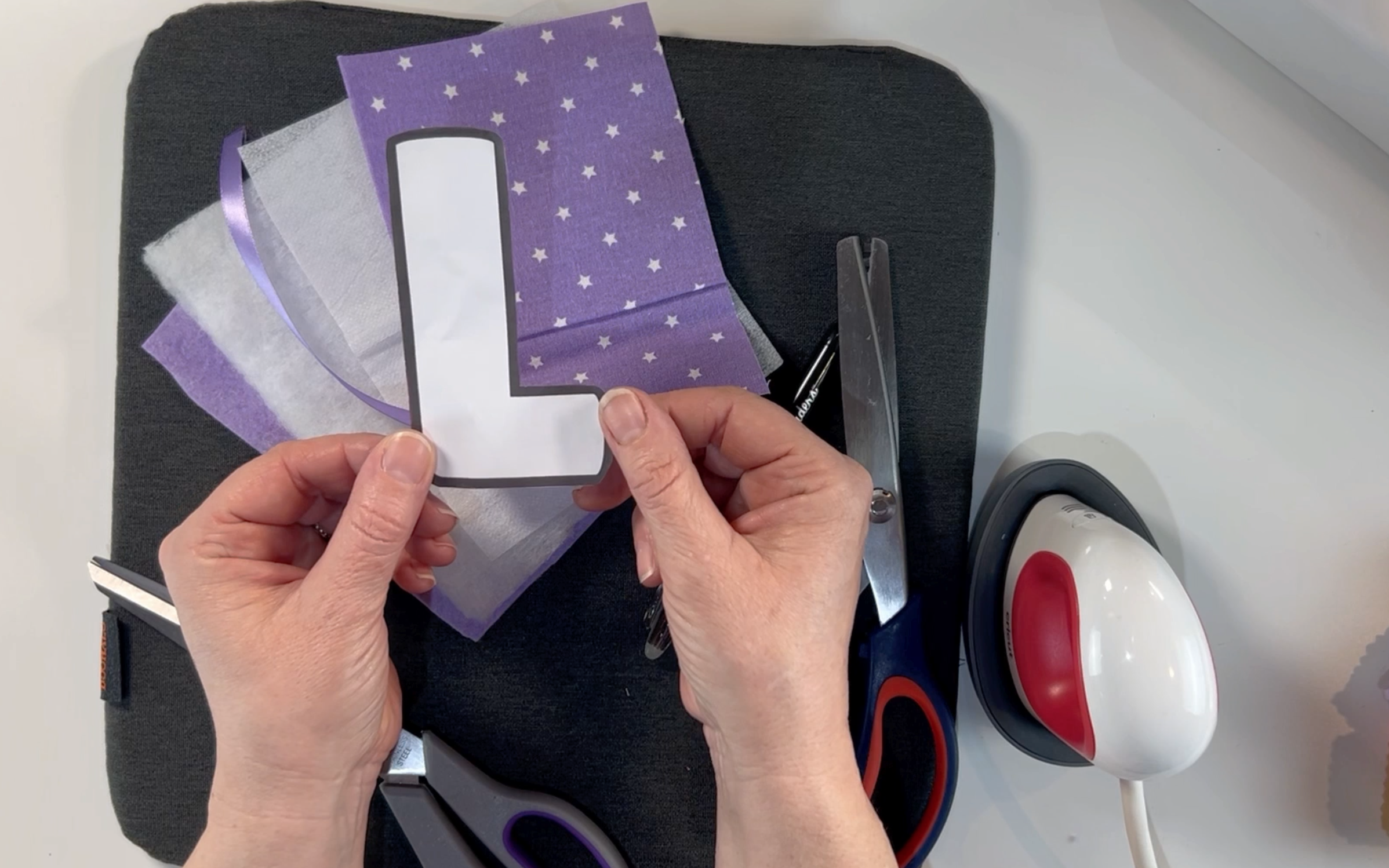 10 cm tall letter l template made from paper.