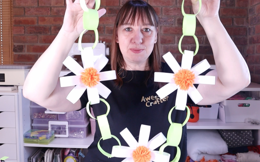 A completed daisy paper chain 